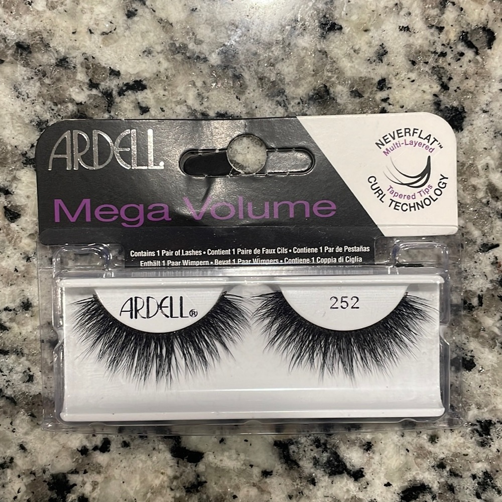 Ardell Mega Volume lashes styles 252